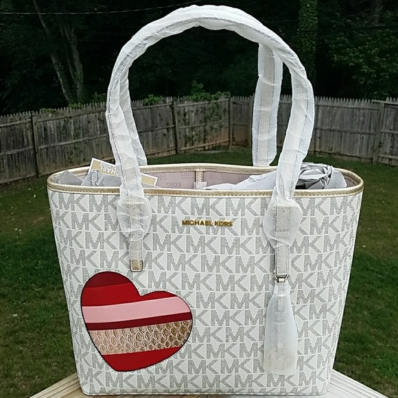 Michael Kors Handbags - Michael Kors Valentines Day Tote